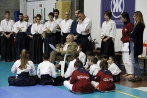 Il Fratello Nino Valletta legge la “lettera di un padre” ai partecipanti alla manifestazione