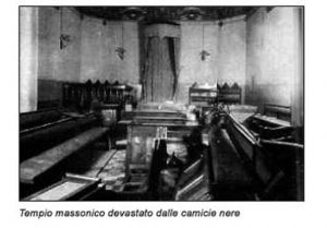 tempio-massonico-devastato-dalle-camicie-nere