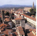 Arezzo 22 aprile 2008 – (La Nazione) – La Massoneria celebra la Dichiarazione del 1948. (Il Corriere di Arezzo) – Massoneria a porte aperte. Viene celebrata la dichiarazione universale dei diritti umani.