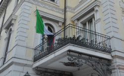 Festa della Repubblica. Il tricolore sventola nella sedi del Grande Oriente. Il Gran Maestro Bisi: “L’orgoglio di essere italiani e i valori della Costituzione”