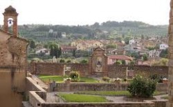 “La posa della prima pietra”, tornata in grado d’Apprendista delle logge aretine il 26 settembre a Monte S. Savino alla presenza del Gran Maestro Bisi