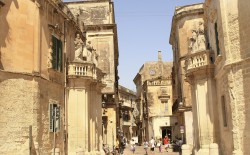 Lecce, logge Hermes e Regina Viarum alla Casina Mozart per l’Equinozio d’Autunno