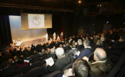 Valore e attualità del compagnonaggio, antica iniziazione di mestiere. Tanto pubblico all’evento al Teatro Vascello