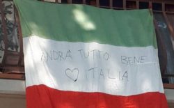 Il Canto degli italiani restituisce unità, senso di fratellanza e speranza al paese posto sotto isolamento. Flash mob da balconi e finestre