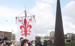 Firenze, inaugurato il monumento a Lando Conti nella piazza a lui intitolatata