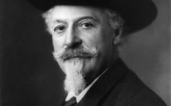 Il 10 gennaio 1917  moriva il fratello Buffalo Bill, nome d’arte di Wiliam Frederick Cody, leggendario soldato, cowboy, showman