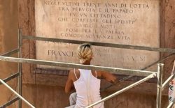 Perugia XX Giugno. Inaugurato il restauro della targa intitolata al patriota e massone Guardabassi