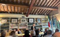 Presentato alla Fondazione Spadolini Nuova Antologia a Firenze il libro del Gran Maestro Bisi su Palazzo Giustiniani. Il presidente Ceccuti: “Spadolini disse sì al museo della massoneria”/Il video