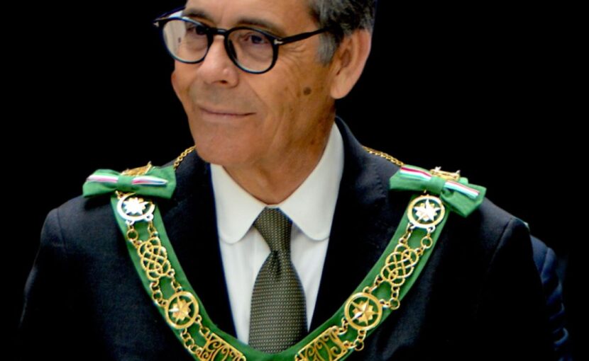 Gran Loggia straordinaria 2026. L’allocuzione in italiano e in inglese del Gran Maestro Antonio Seminario. Il Tempio è il luogo “regolarissimo” e “illuminatissimo” della conoscenza di sé