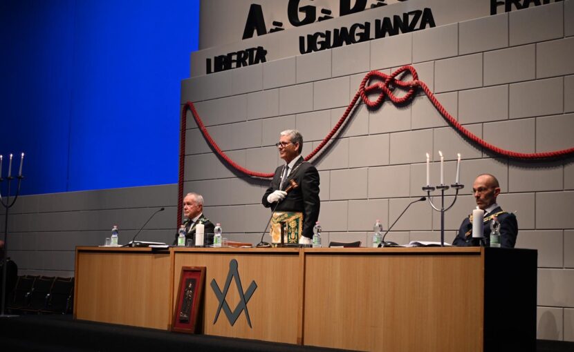 &ldquo;Riattiviamo gli strumenti simbolici dell&rsquo;Arte  tornando al lavoro dentro il nostro Tempio&rdquo;. L&rsquo;allocuzione del Gran Maestro Antonio Seminario/Il testo anche in inglese e francese