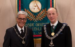 Gran Loggia Straordinaria del GOI 2026. Il testo in Italiano ed Inglese dell’allocuzione del Pro Gran Maestro della UGLE Jonathan Spence. A Spence il Grande Oriente ha conferito l’onorificenza Giordano Bruno