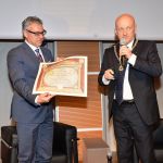 Il Gran Maestro consegna al sindaco di Norcia l'onorificenza Galileo Galilei che il Grande Oriente d'Italia conferisce ai non massoni per il loro impegno civile